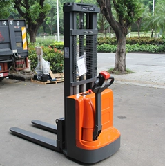 電動地牛叉車還能替代爪式千斤頂使用？