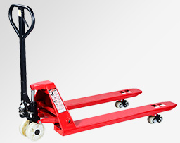 地下室設(shè)備搬運(yùn)使用手動(dòng)叉車(chē)